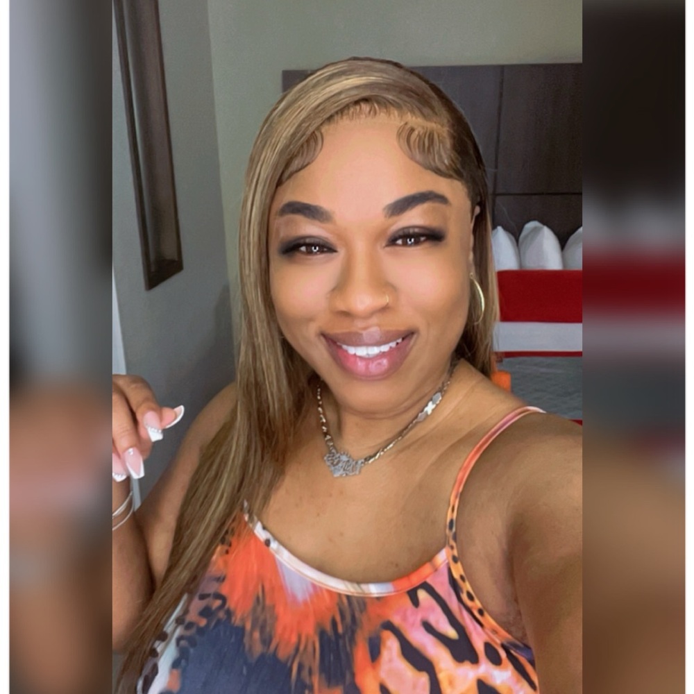 Meet your Posher, Chantelle
